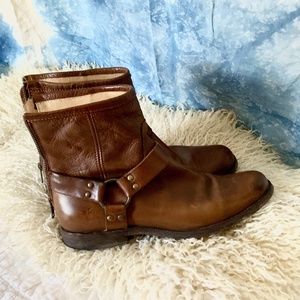 Frye Women’s Phillips Short Harness Boot